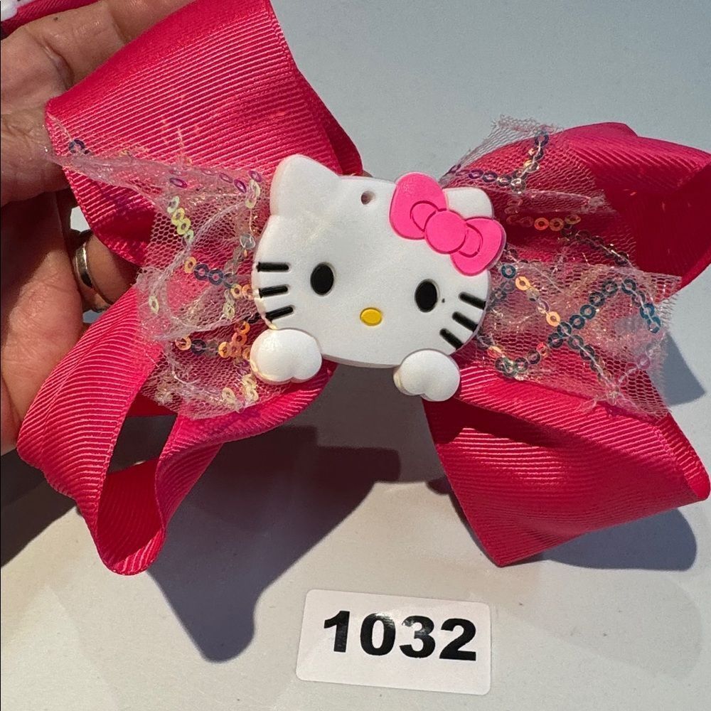 1032 Hot Pink Color Hello Kitty Hair Bow Alligator Clip